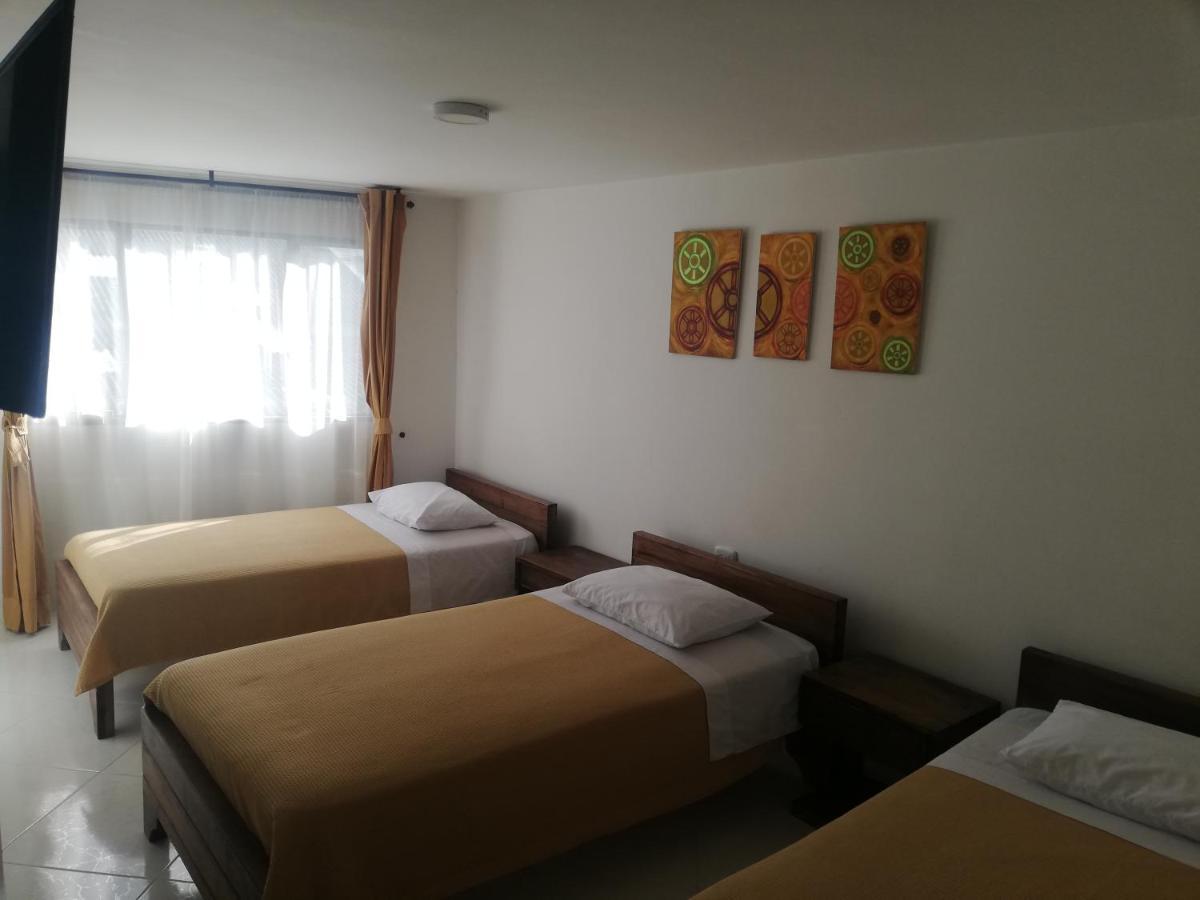 Hotel La Rueda Sr บาร์โบซา ภายนอก รูปภาพ