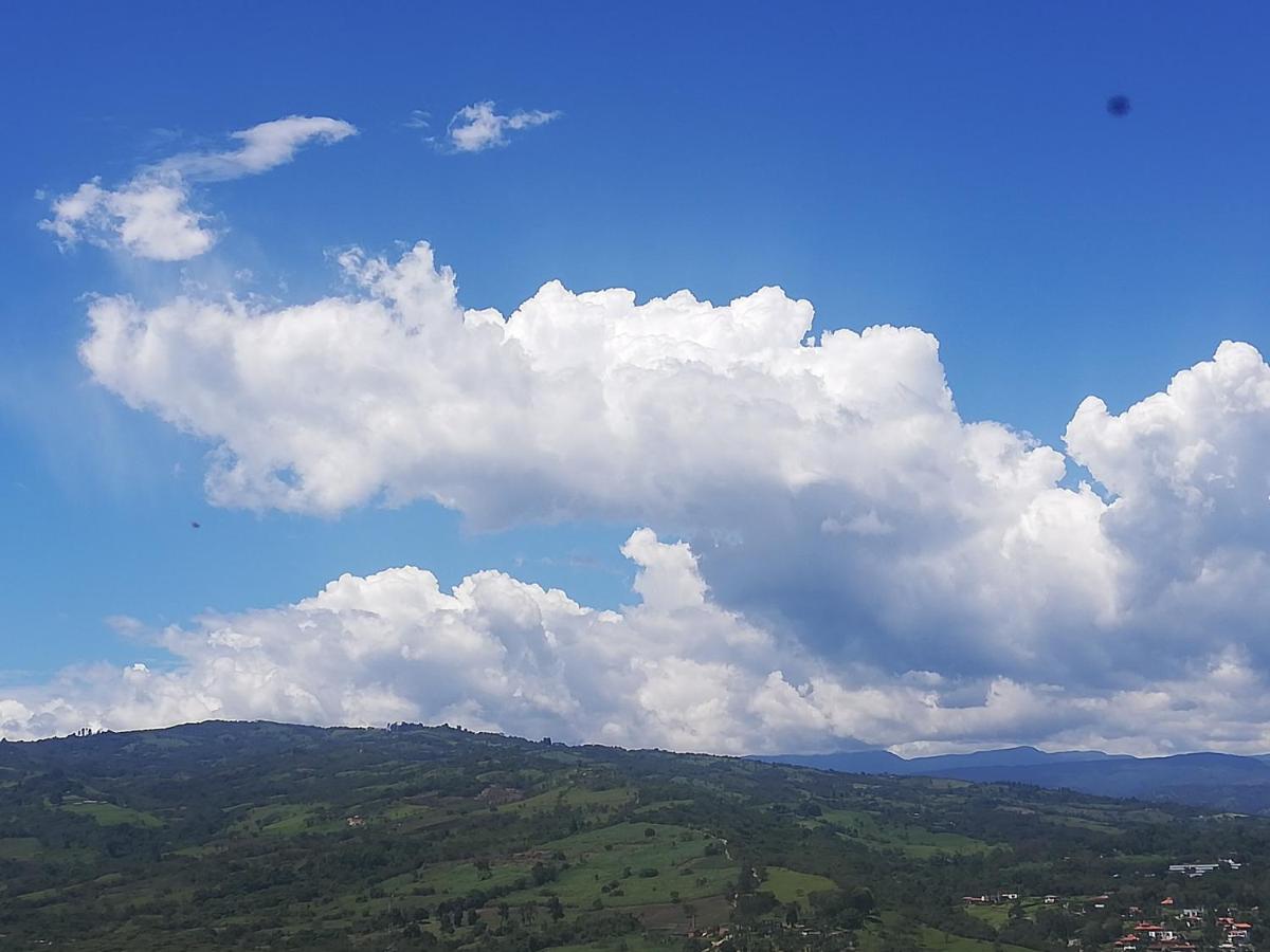 Hotel La Rueda Sr บาร์โบซา ภายนอก รูปภาพ