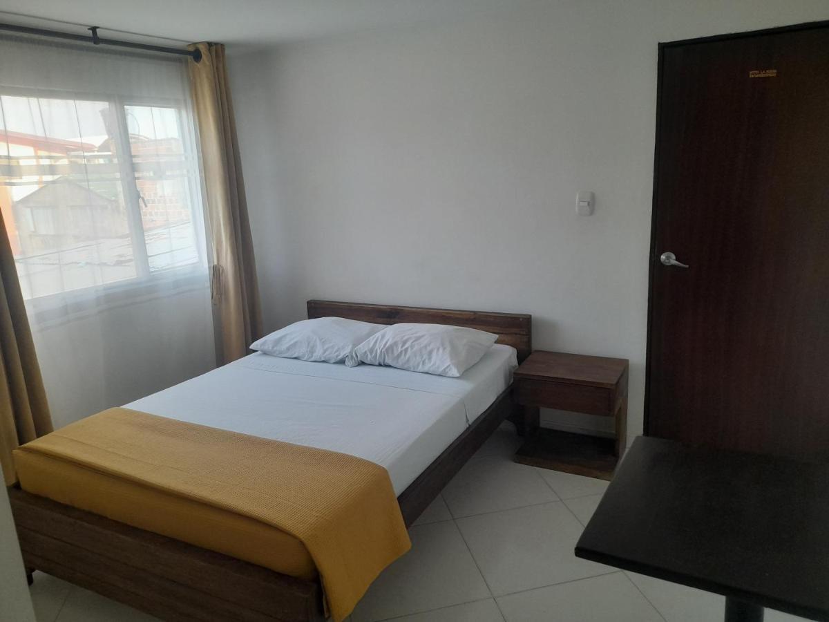 Hotel La Rueda Sr บาร์โบซา ภายนอก รูปภาพ