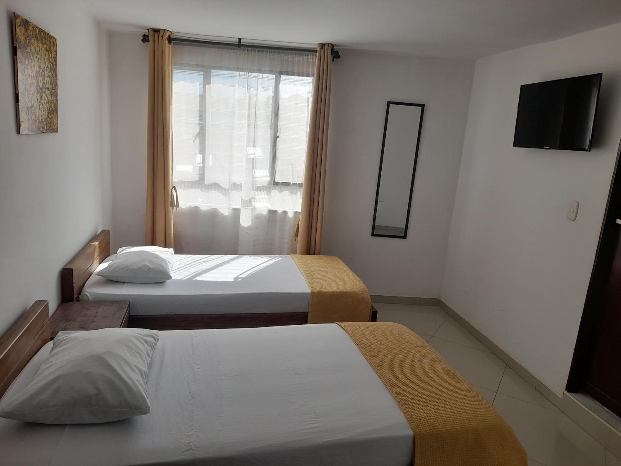Hotel La Rueda Sr บาร์โบซา ภายนอก รูปภาพ